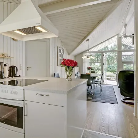 Holiday home Stasia - 75m From The Sea In Funen By Interhome Middelfart