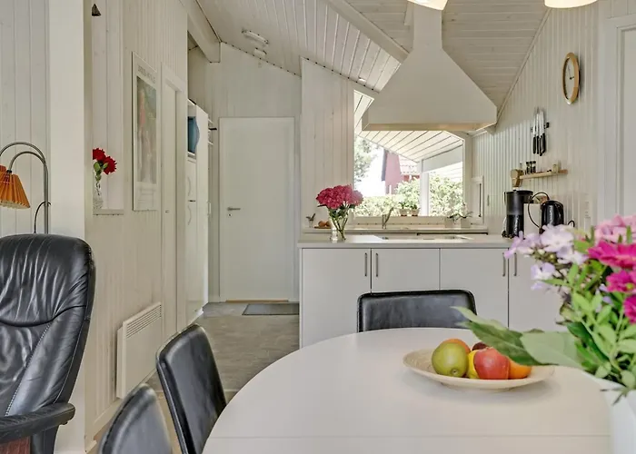 Holiday home Stasia - 75m From The Sea By Interhome *