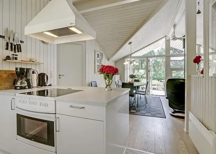 Stasia - 75m From The Sea By Interhome